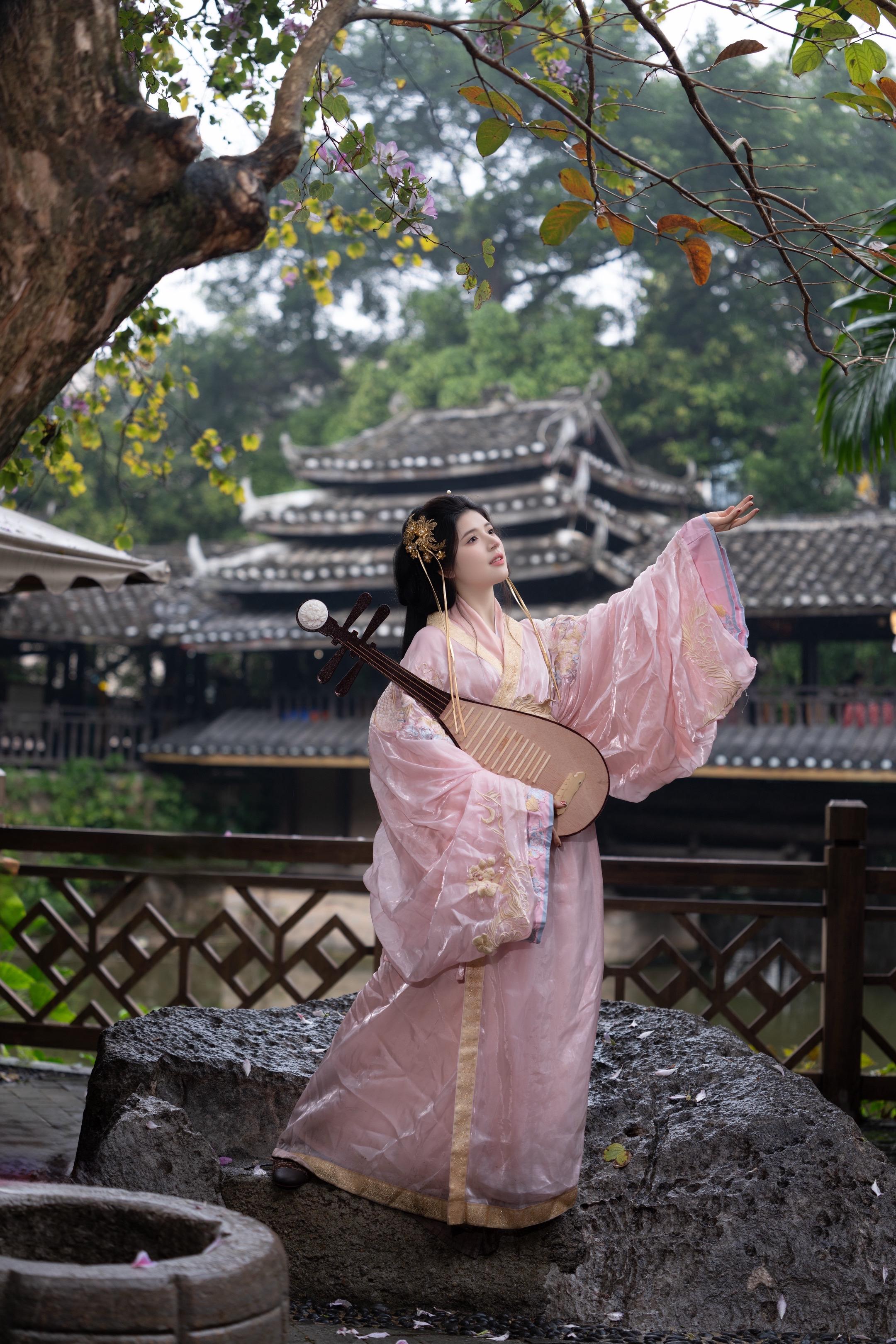 年前最后一拍，南宁艺联人像外拍活动。年前最后一场活动了，当天下了小雨...