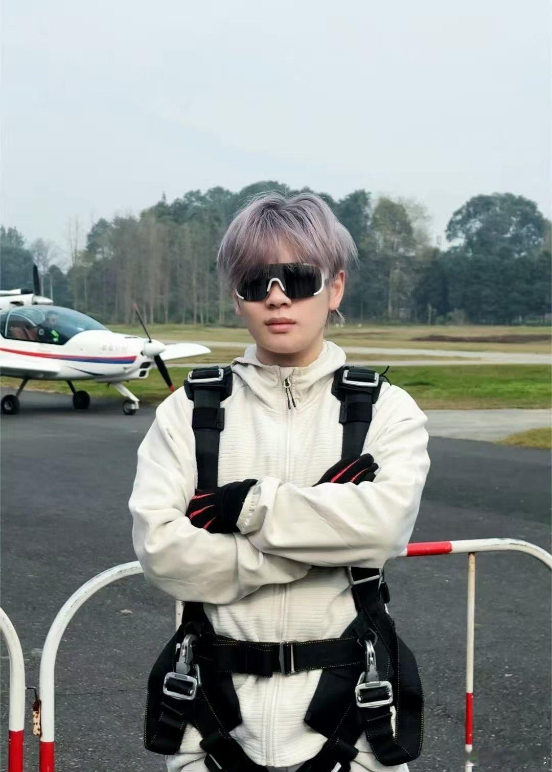 诚c化身王牌飞行员 各位特种兵请注意，您乘坐的“诚c航空”即将起飞！ 