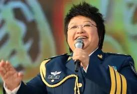 韩红有可能是一时激动发了那个退出公益行业的朋友圈。最新报道说，她今天在内蒙古公益