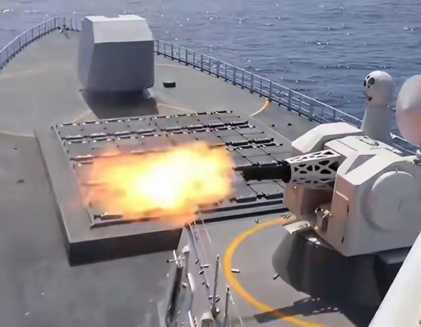 不作死就不会死。当地时间4月22日，菲律宾防长特奥多罗对着媒体大放厥词:“中国非