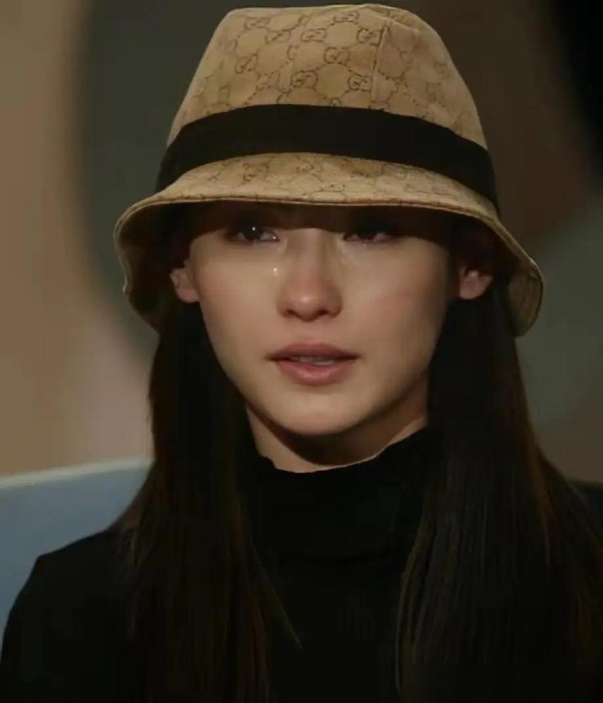 今晚大概率有人睡不踏实了，

张柏芝和余毓兴的这个案子在整个香港的演艺圈都挺轰动