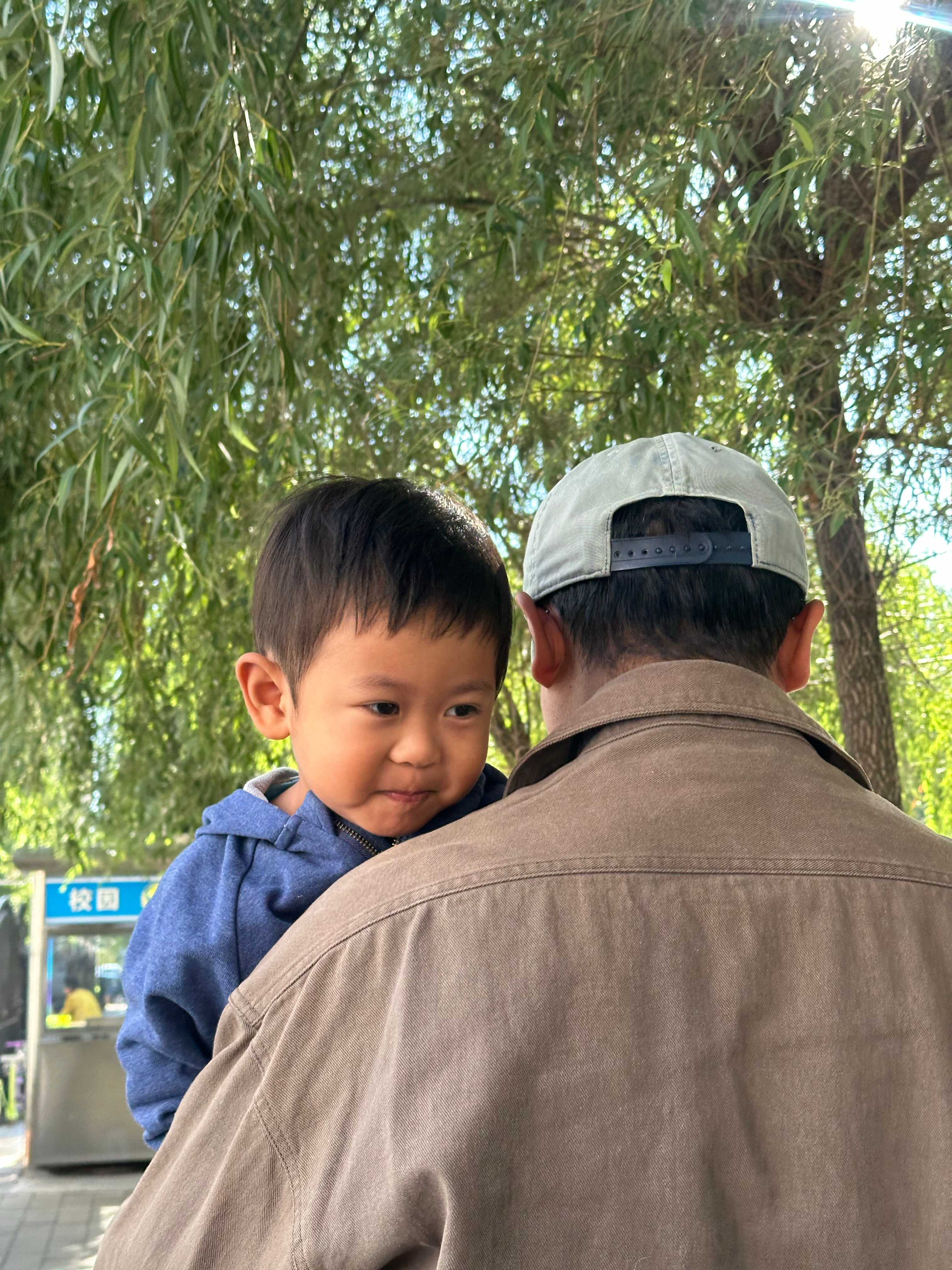 上学🎒早上拼尽全力还是迟到一分钟。 ​​​