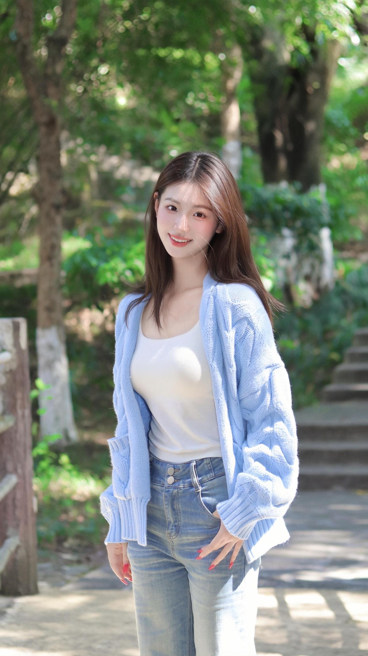 山高路远，看世界，找自己。