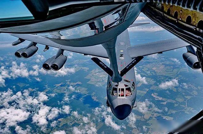 中东局势突然紧绷，美军悄悄调兵遣将，B-2隐身轰炸机疑似现身，这事真不简单

2