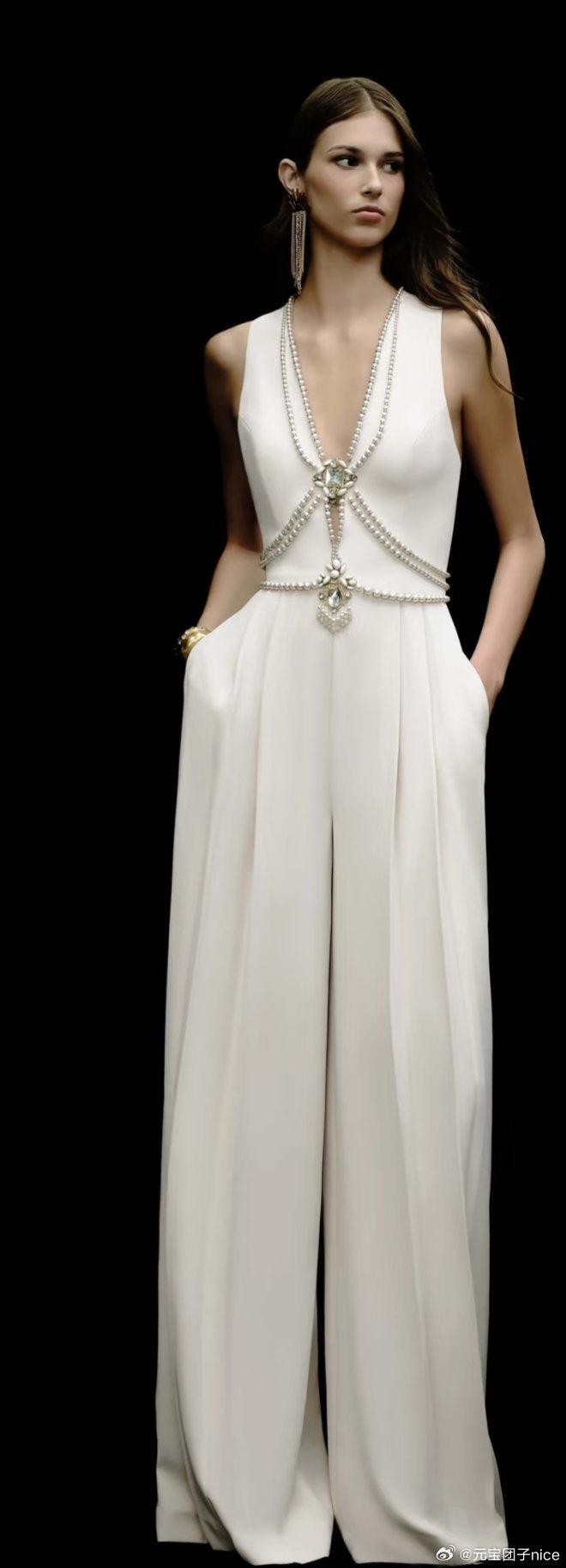 娜扎娜扎谷雨品牌代言人 娜扎水之蔻品牌代言人 娜扎此刻的生活娜扎冯佳晶 娜扎金宝