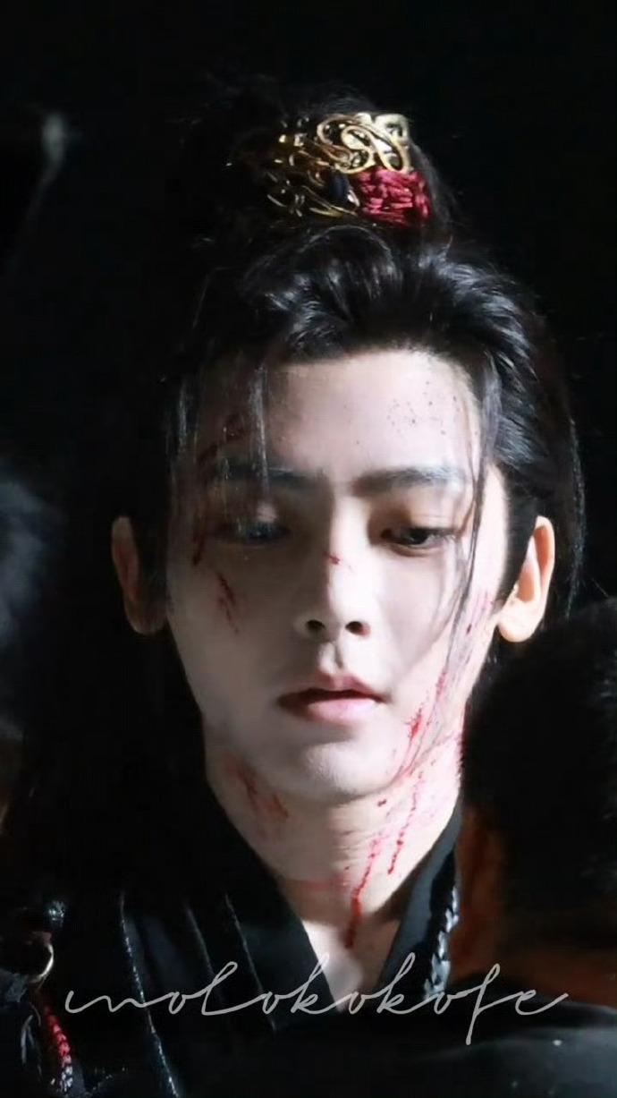 做侯明昊的女主都不用下地以前只觉得侯明昊帅，现在才发现他臂力这么惊人！那么多女主