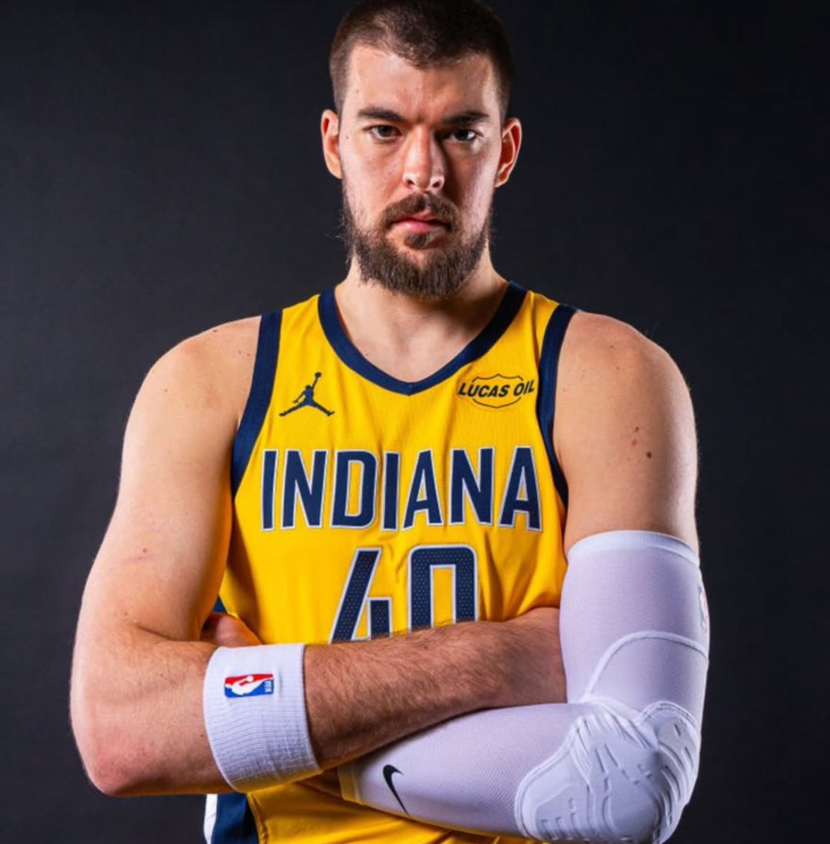 祖巴茨因肋骨骨折将缺席本赛季剩余比赛 