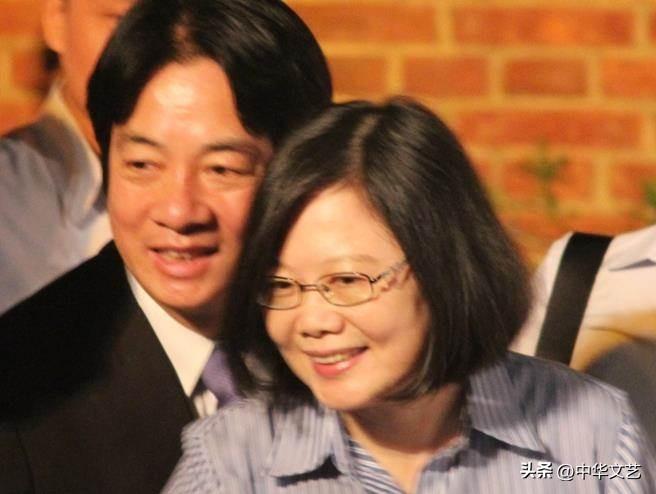 “女大三抱金砖”。如果没有“那层关系”，谁信啊！

一个是“台独金孙”一个是“未