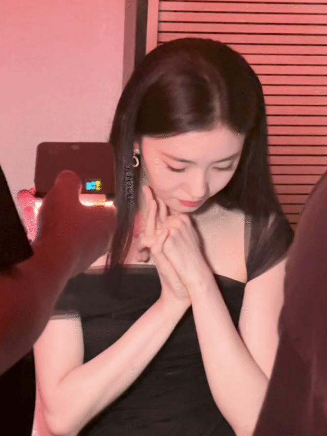 有些人费劲脑筋 都不如真正小狗塑灵机一动…✨ ​​​
