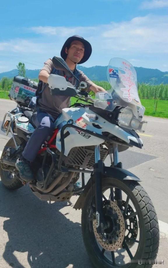 曾经的骑行大咖徐云，最早时我是他的粉丝。那个时候他的粉丝没有几个，后来就越来越多