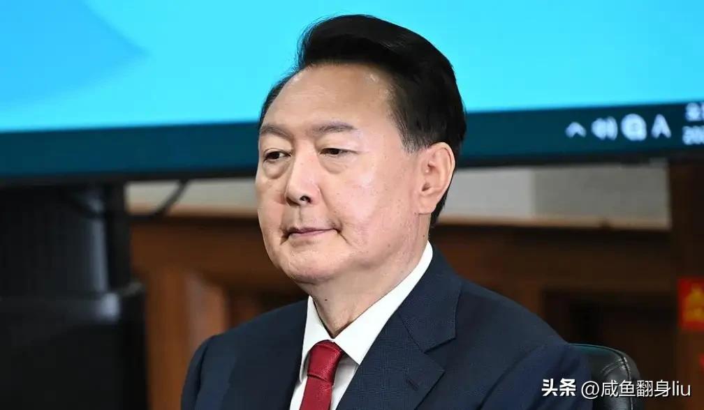 代管金这事真怨不着尹锡悦夫妇，人家两口子在监狱关着呢，是外面的支持者或者别有用心