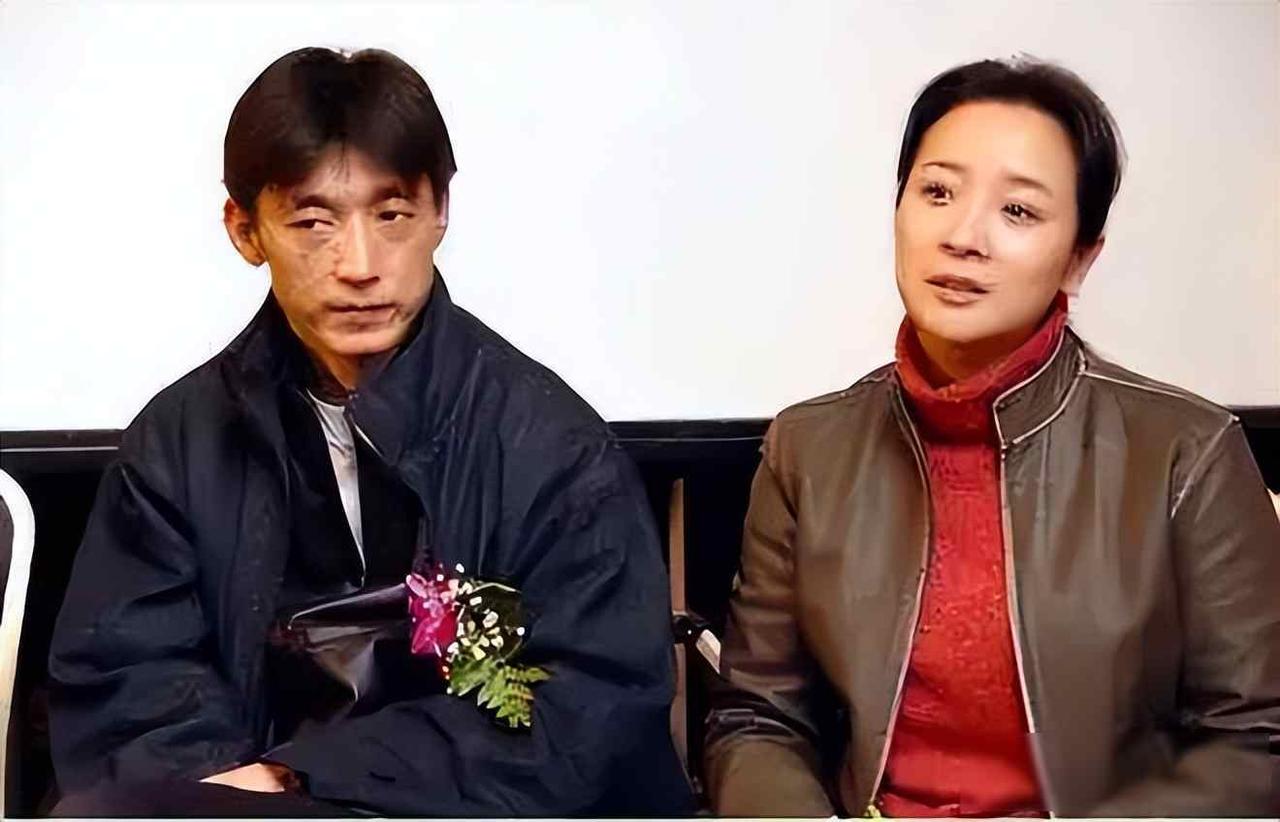 陈小艺与刘惠宁：一段始于惺惺相惜、拉扯近三十年的复杂婚姻
 
1997年，陈小艺
