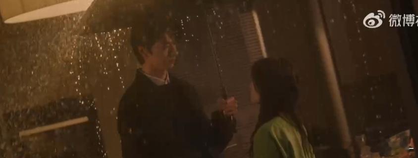 #林一我也有点烧# 林一演绎的梁代文，每一个细微的动作都让人心动不已，量体温的小