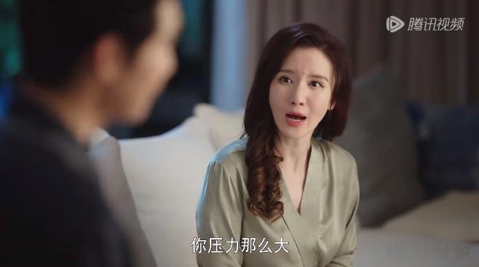 《闪耀的她》剧中，无性婚姻，忍了这么久，她终于发飙了...

景知秋原本是演艺圈