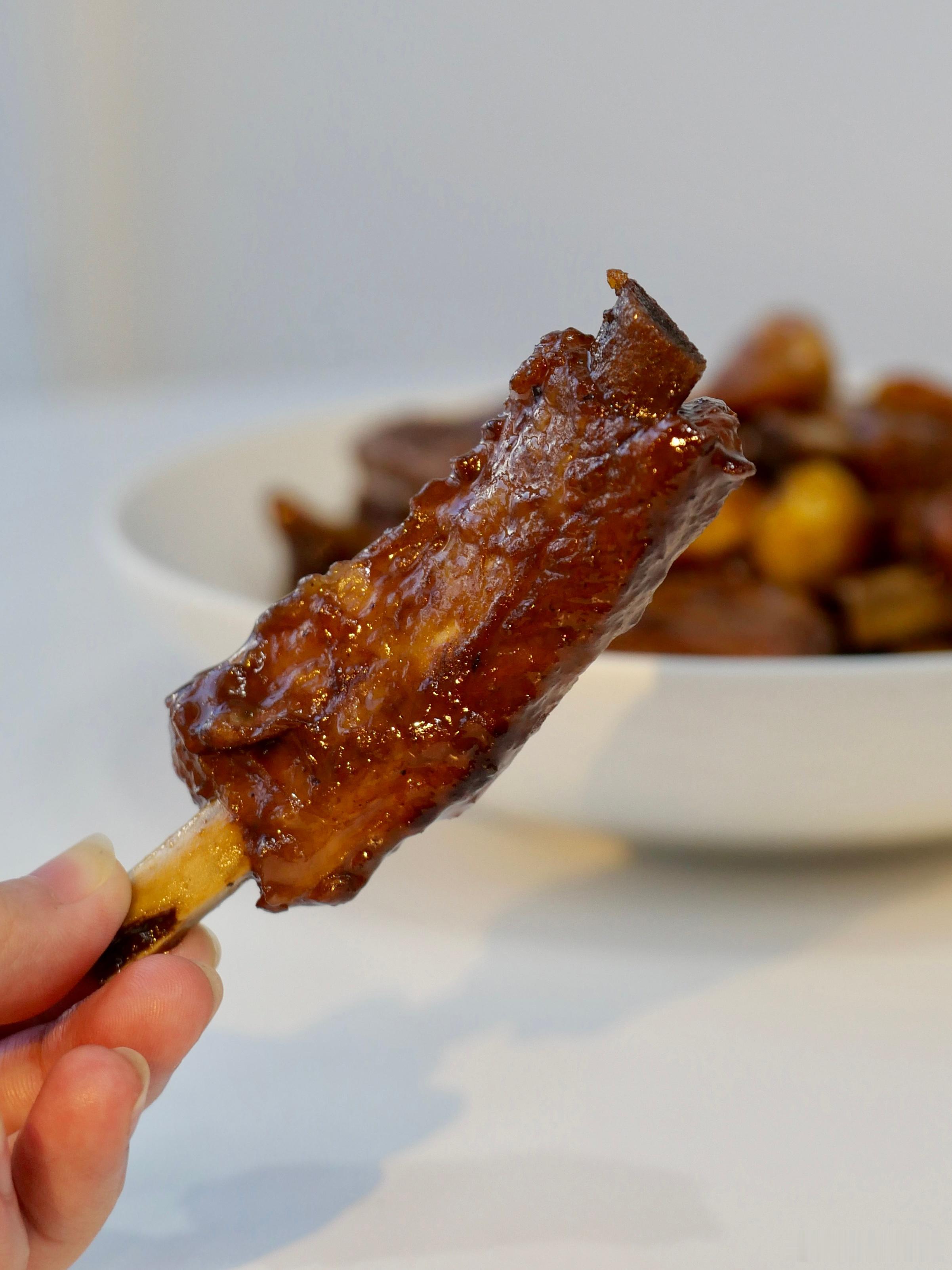 板栗烧排骨！吮指回味，香到哭。我就是古希腊掌管锅铲的神🍖在家吃