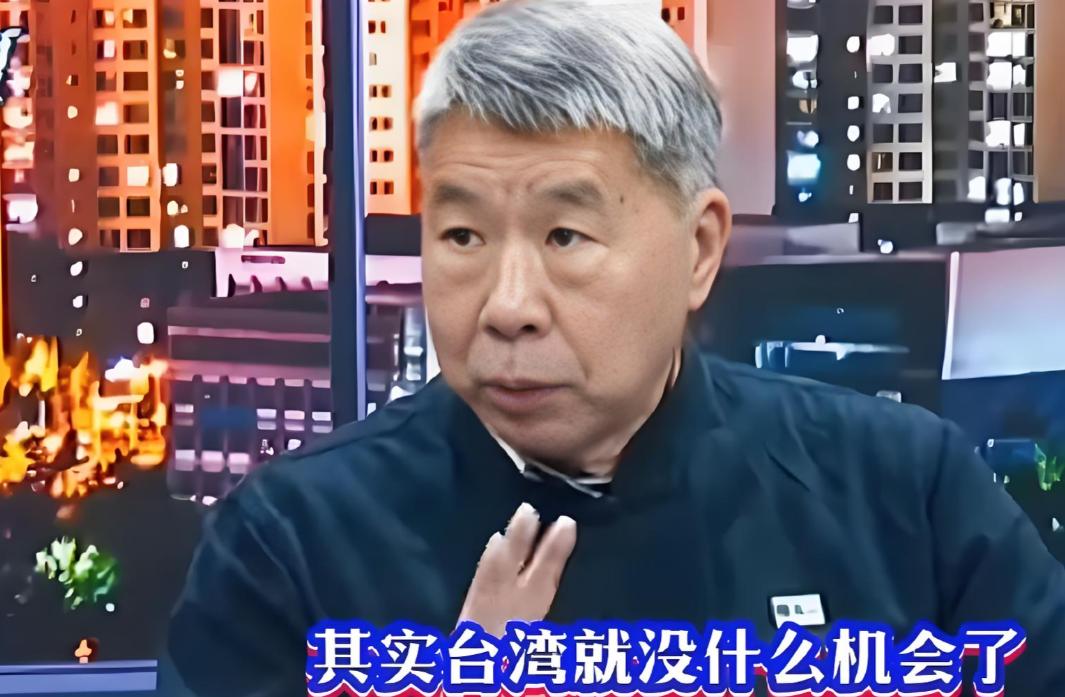 有人认为在国民党主席的候选人中，只有张亚中是真正的“统派”，其实并非如此。

说