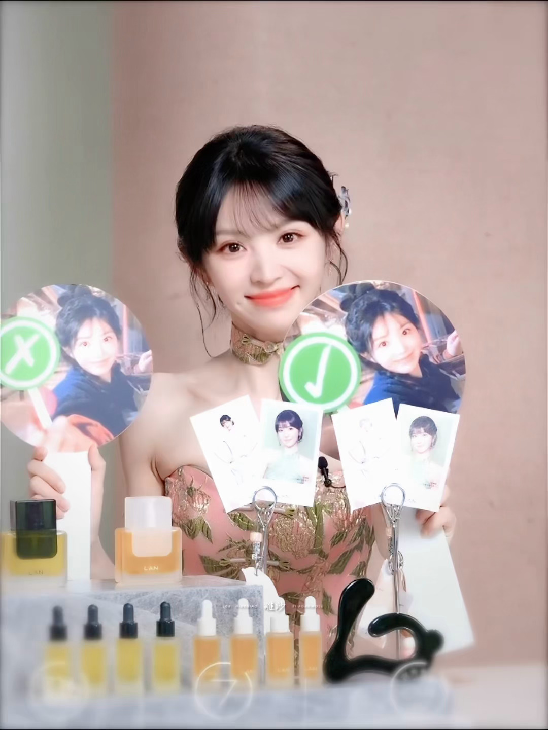 青天大老爷要被这个举对错牌的田曦薇萌晕了 田曦薇直播