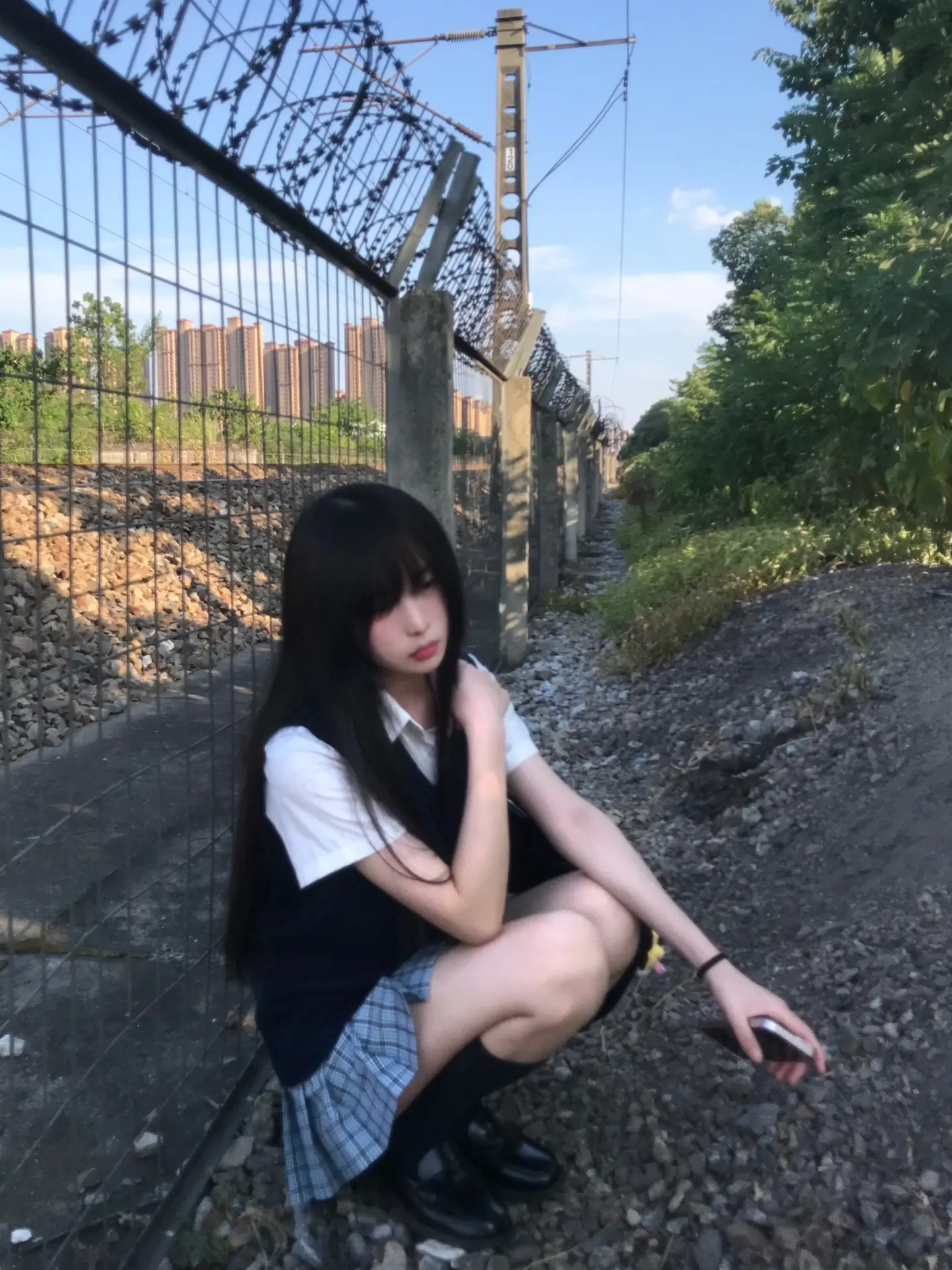 我还是正常一点吧 我的脸还没好看到可以让人原谅我的伤疤和精神病的程度