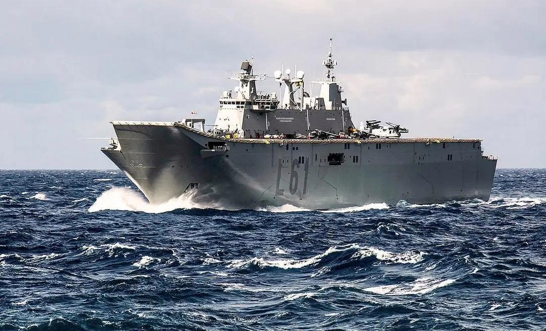 西班牙“胡安·卡洛斯一世”号战略投送舰
1. 基本概况
* 舰名：“胡安·卡洛斯