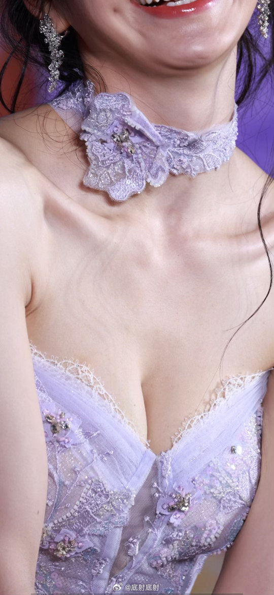 田曦薇好性感极致细节 