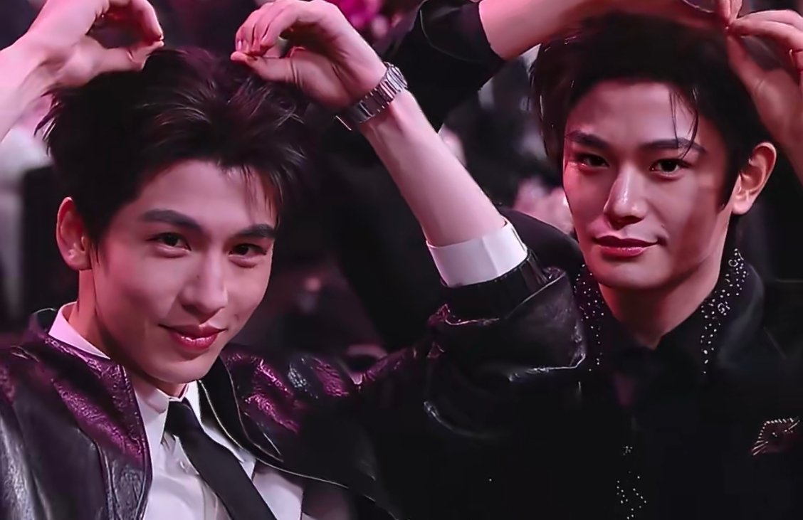 微博之夜到底谁这么会安排座位