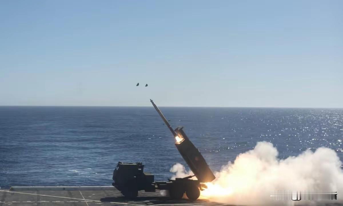 1. 中方出资援助菲方后南海再起波澜 菲军三张底牌曝光：中方援助菲方后，菲配合美