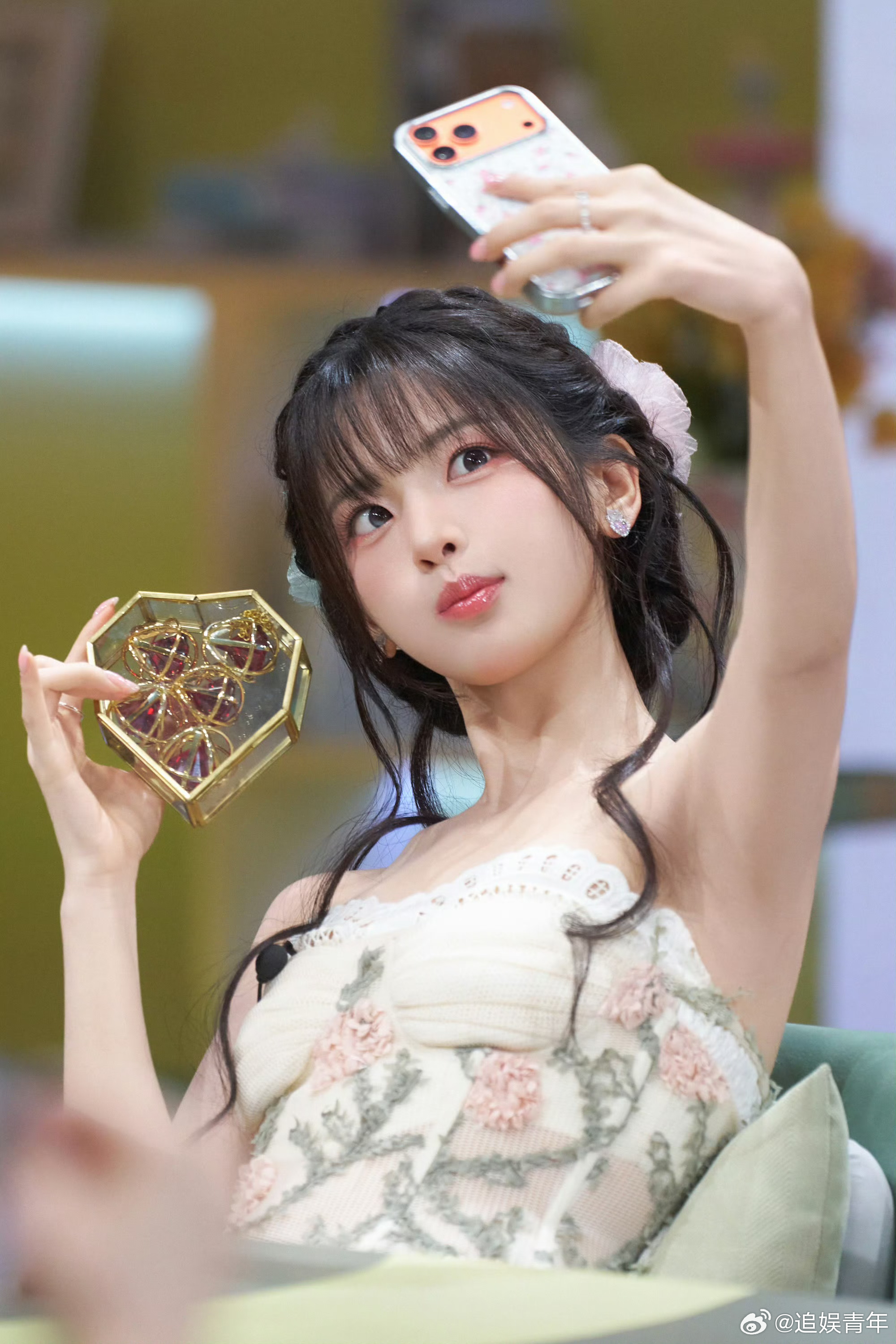 杨超越｜温婉娇俏，仙气扑面而来[期待] ​​​