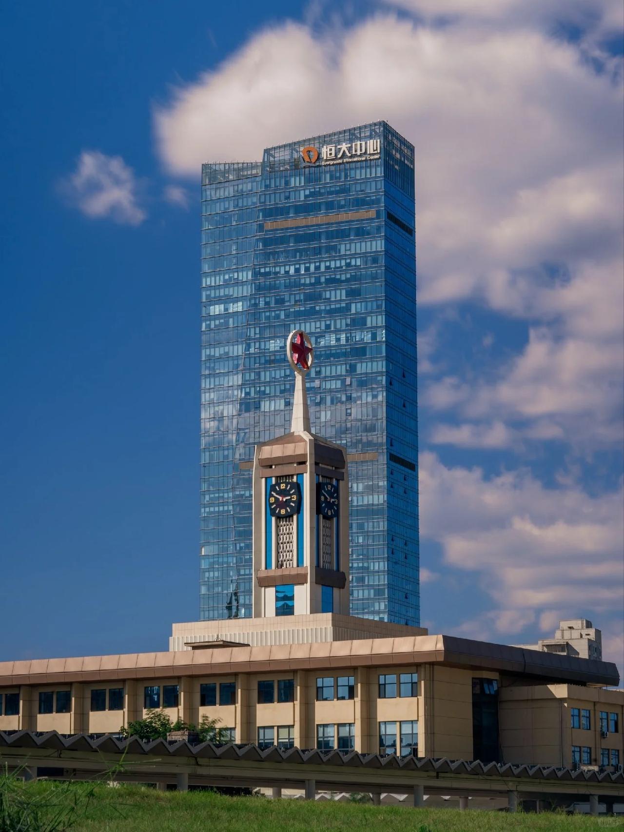 石家庄这几年西兆通复兴大街这块通车了，高架建成了，横向对比山河四省的省会，与五年