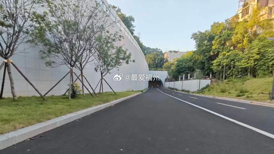 鼓楼区梅峰慢行隧道舒适度达到城区一级慢行标准 