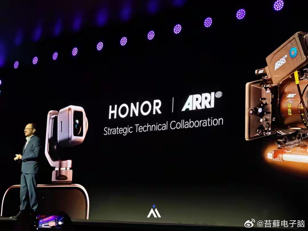 把“大疆”塞进手机，但荣耀Robot Phone真正想卖的不是云台 