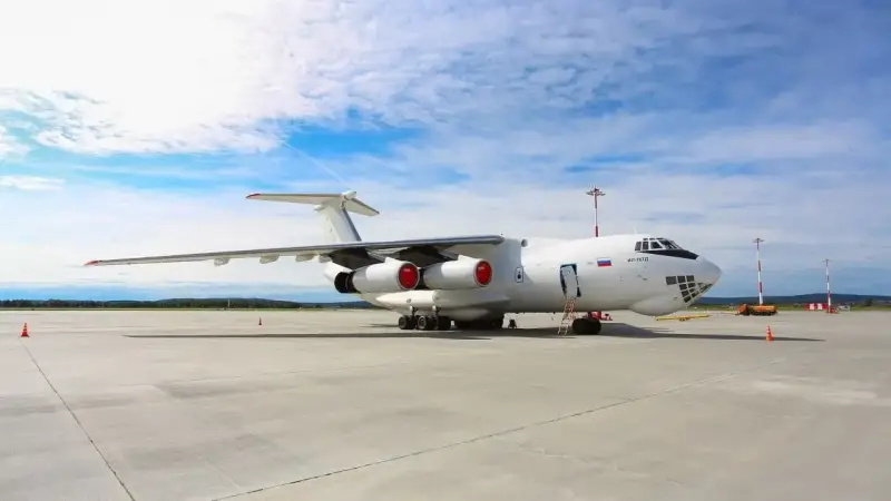 烽火问鼎计划 俄罗斯伊尔-76运输机可能已向委内瑞拉运送了数百枚防空导弹和