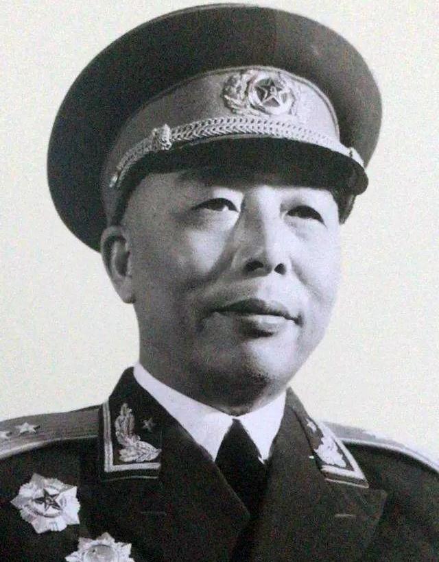 一次雪中送炭，开国上将记了20年！这对民国知己，太好哭了✨
 
乱世出风骨，患难