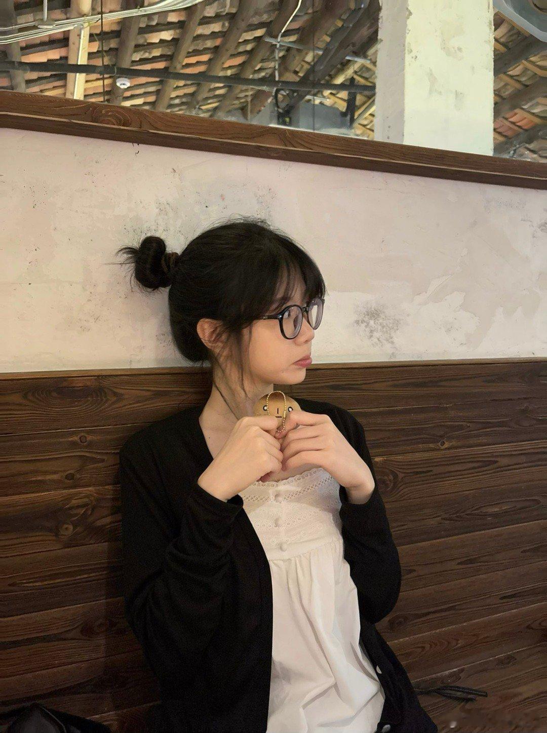 心情就像烤焦面包 ​​​