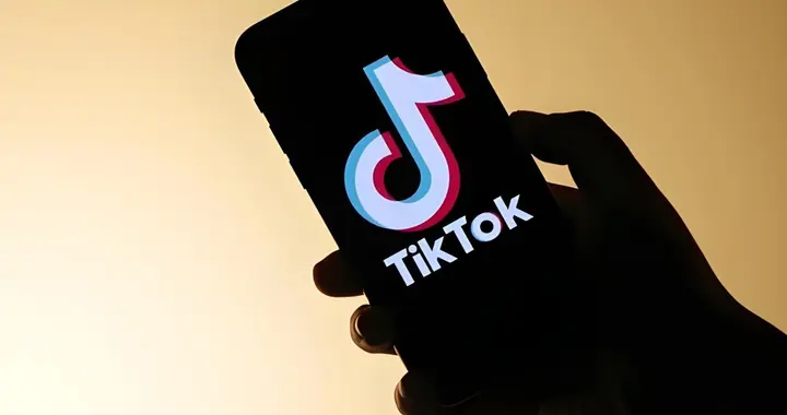 TikTok未上架应用商店，预装手机高价交易5万美元一部