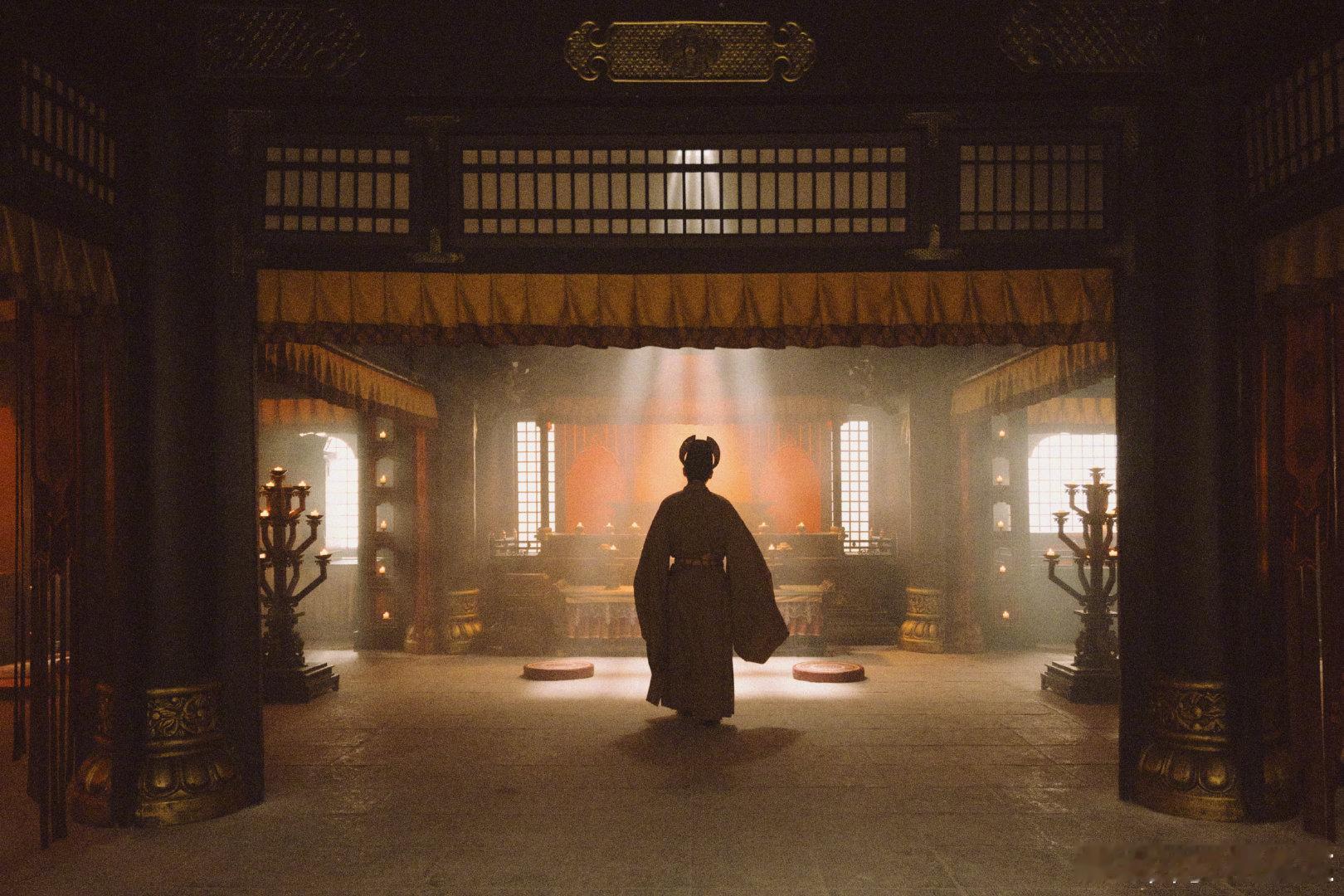 这两幕居然是白宇同一天拍的 🎭演技的天花板！白宇同一天挑战钱九郎和老钱王，没有