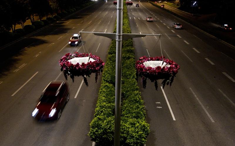 酒后用“智驾”当代驾可没法免责。如今智能驾驶技术发展，有些司机就想借此给酒驾“甩