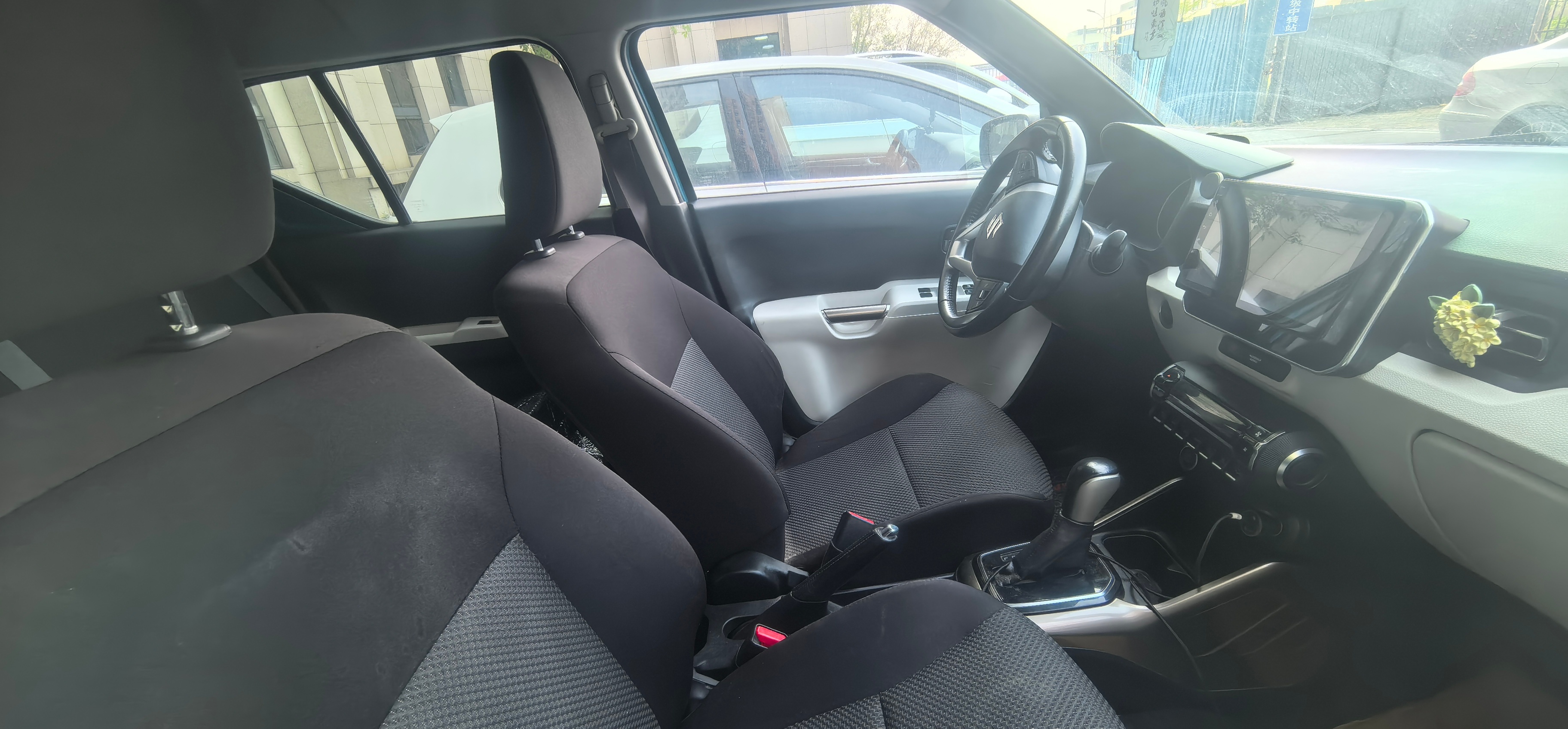 京牌老车 偶遇极度孤傲的铃木英格尼斯 ，1.2自吸四缸+CVT，Kcar感的“奥