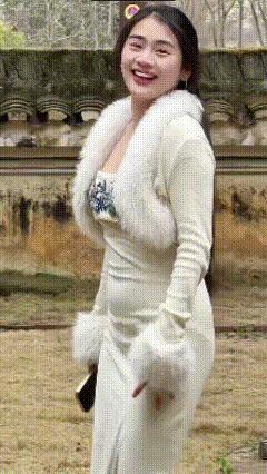 小姐姐 笑容真的还好看