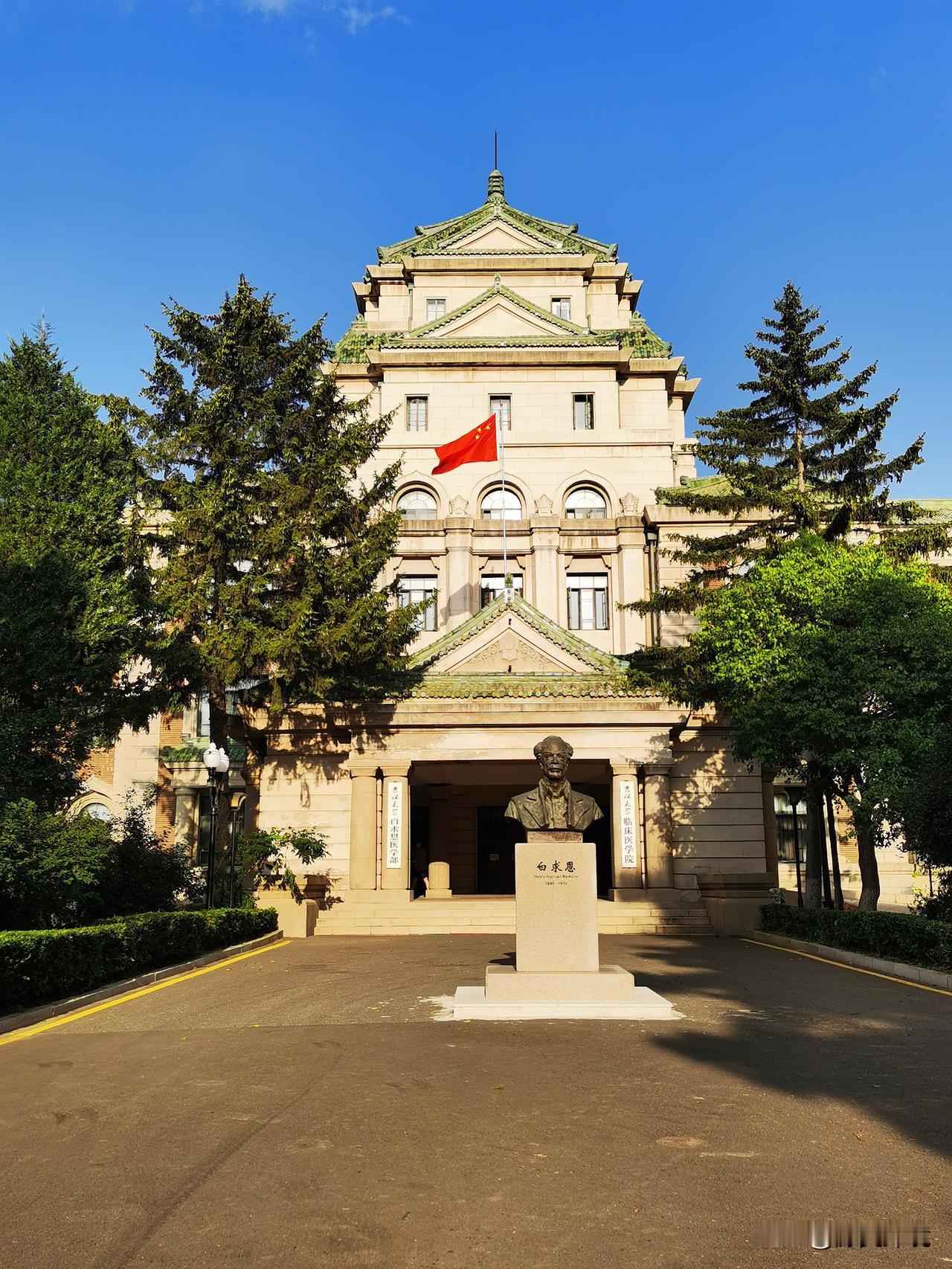 游长春历史文化名街新民街

到长春旅游，新民大街深深的吸引着我。游新民街，对伪满