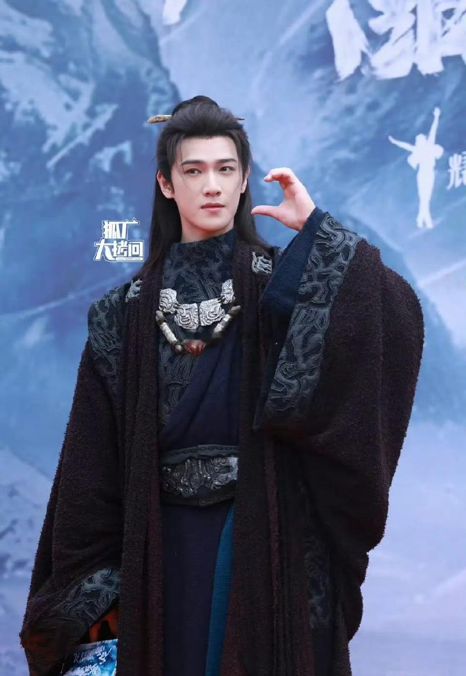 1. 《冰湖重生》主演阵容李昀锐 饰演 诸葛玥张康乐 饰演 燕洵黄杨钿甜 饰演 
