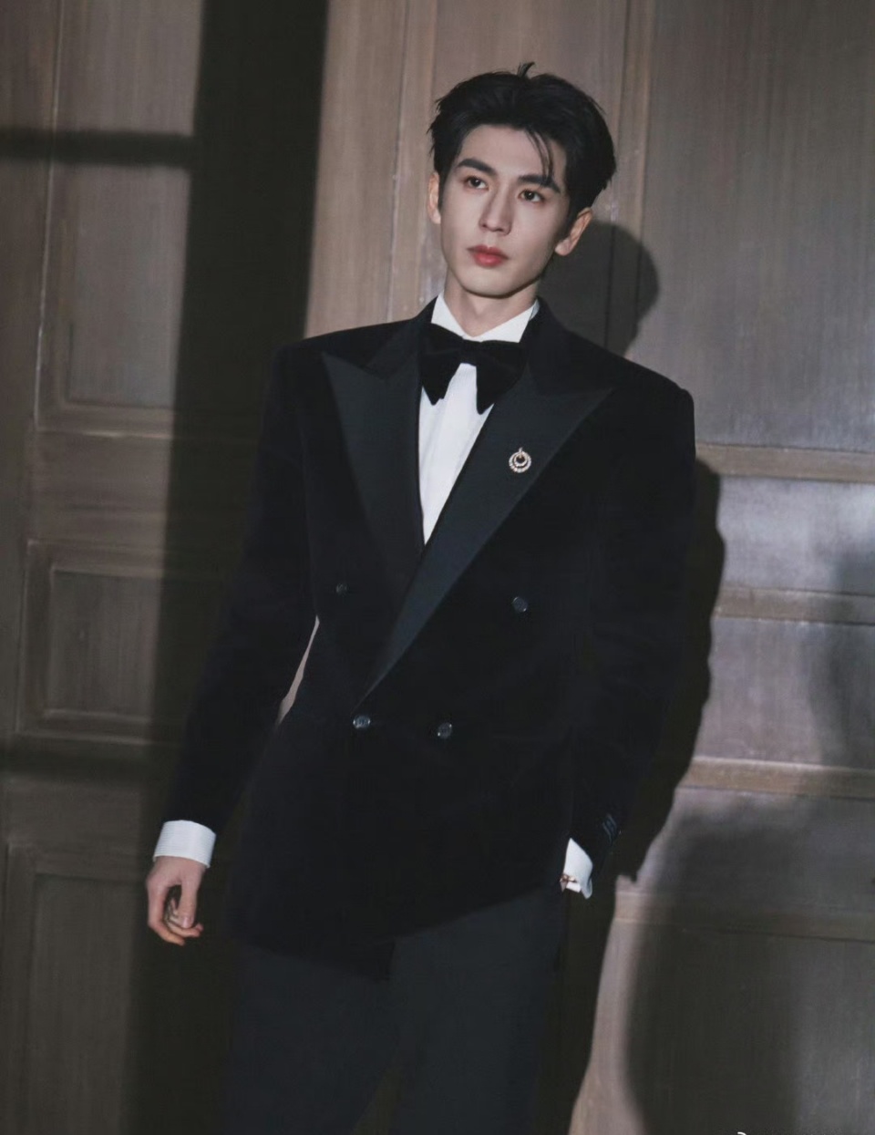 白鹿张凌赫参加星光大赏白鹿张凌赫将出席星光大赏 我的天呐 张凌赫要参加星光大赏了