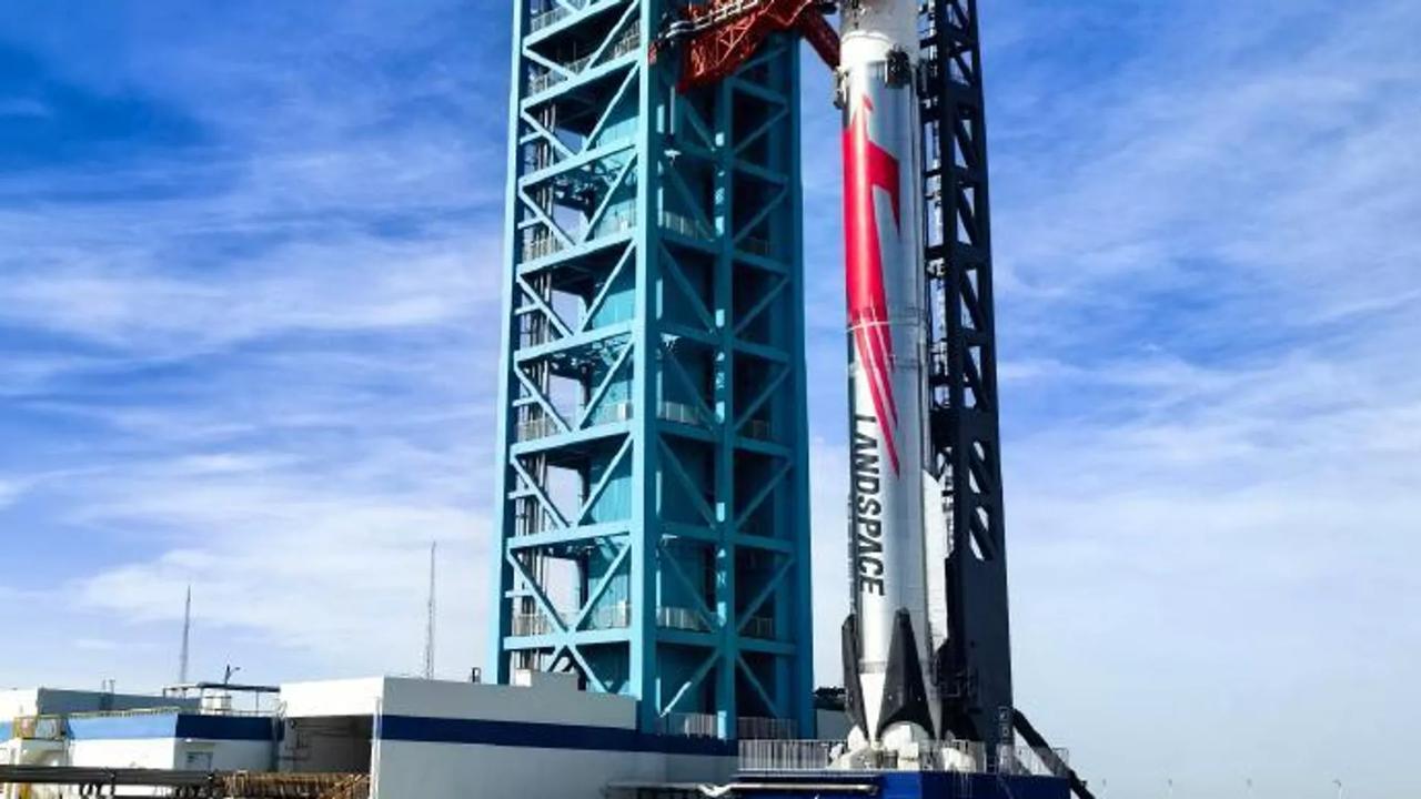 朱雀三号回收成功

8月19日，朱雀三号遥二任务圆满收官，一子级依靠着陆支腿在戈