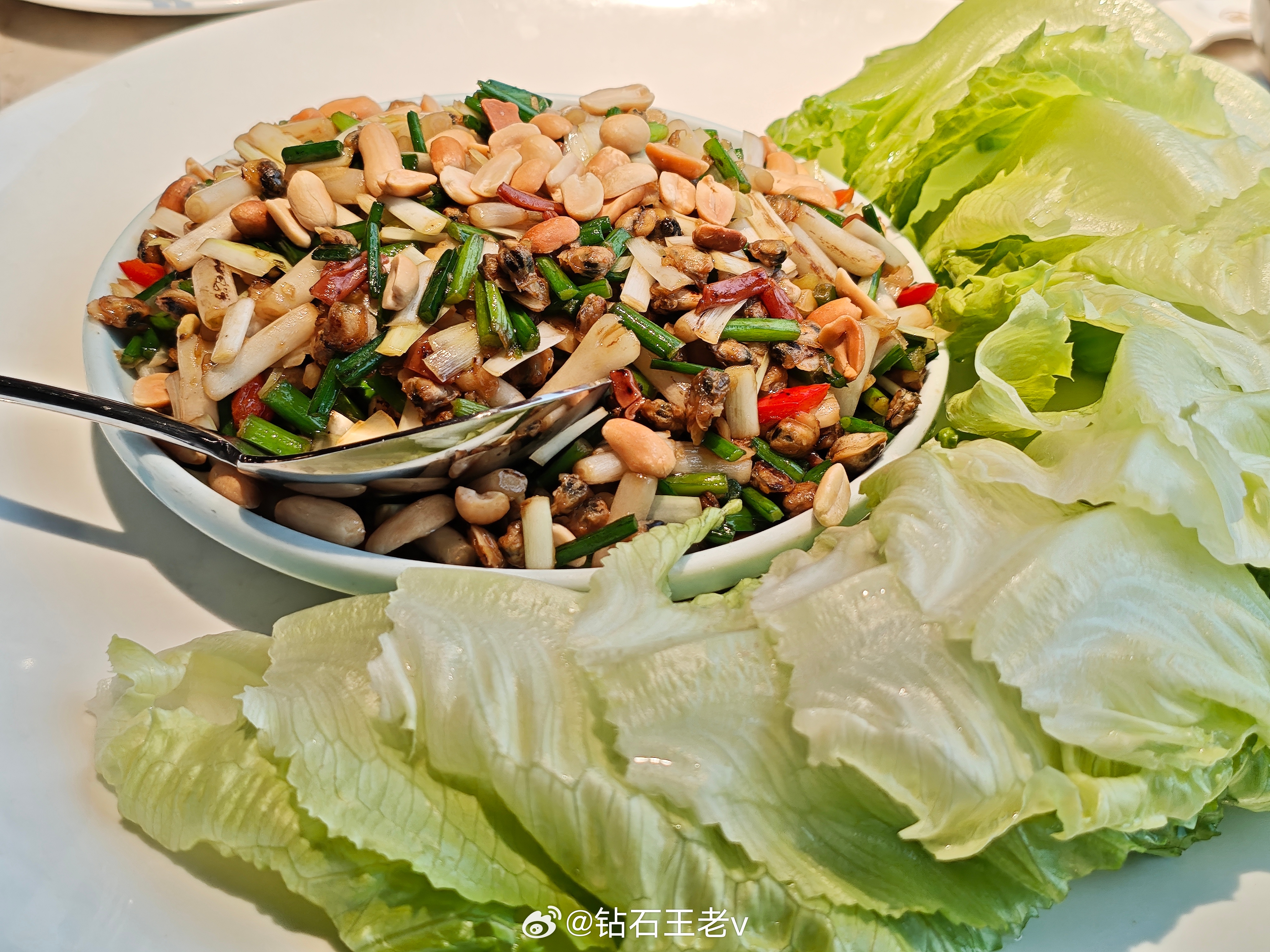 我是蚬肉生菜包激推，大家来顺德能不能点这个吃