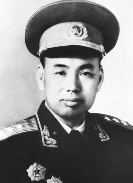 1955 年，昔日公安局长被捕入狱，许世友当场拍案直言：当初嘱托他办好的事情，我