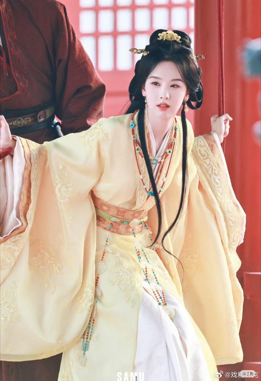 现在古偶妆造团队这么应付的吗？陈都灵、田曦薇、刘些宁撞衫