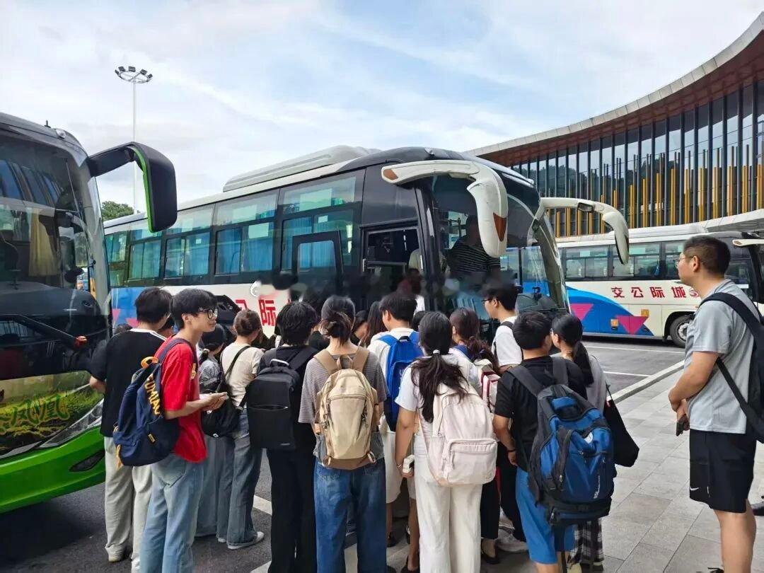 【英雄城交通•汽运 | 江西长运端午假期 保障旅客顺畅出行】南昌稳中求进高质量发