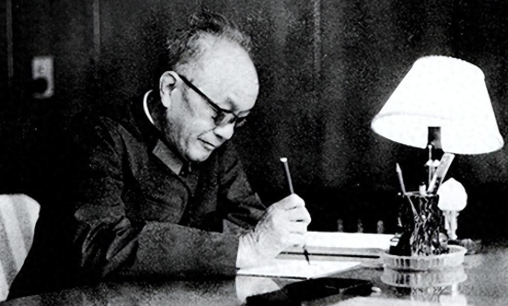 1980年钟伟在众人面前直呼毛主席姓名，黄克诚当场愤怒指责：你是真忘了自己的根本