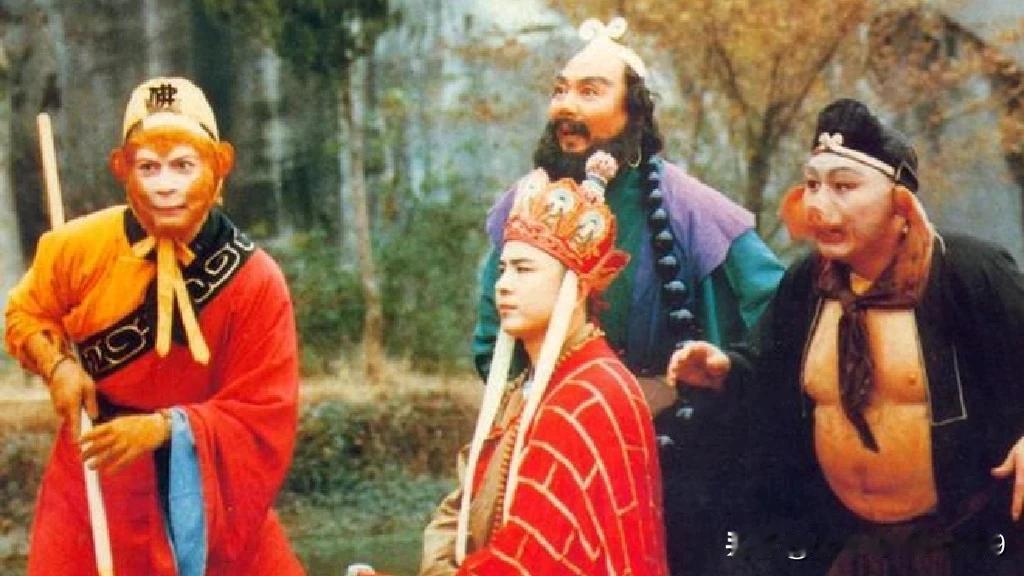 西游记：唐僧师徒四人取经，历经九九八十一难终得真经。
#用一句话概括西游记，越短