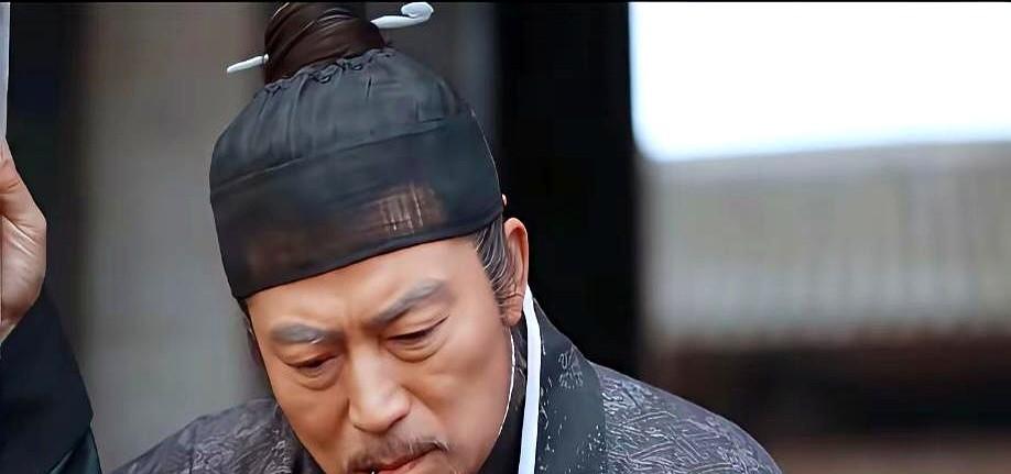杨紫新剧《家业》杀疯了，25集这幕看得人拳头硬了。

墨魁评选现场，陈家墨明明品