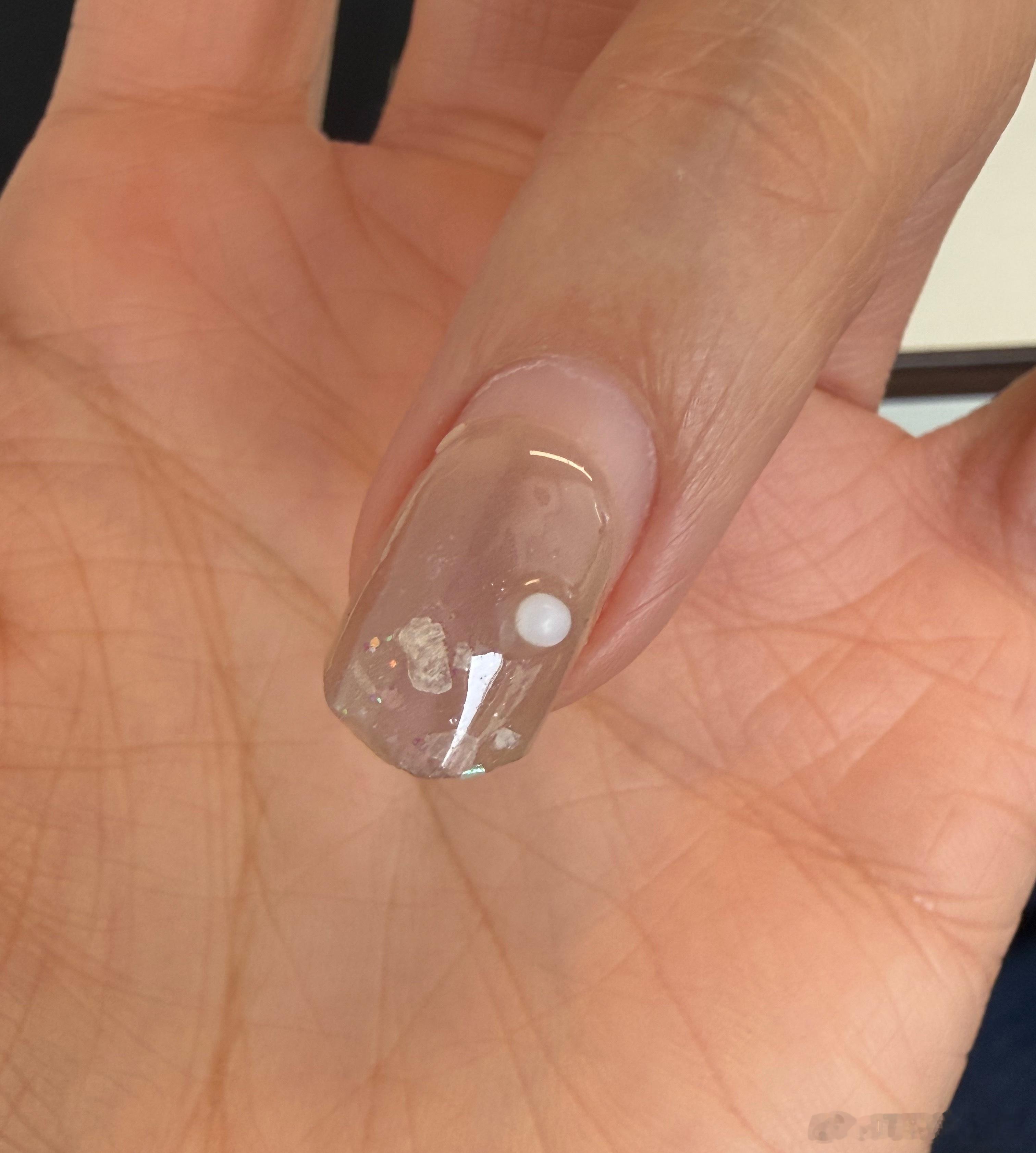 不是……我记得我妈养我那会我有月牙来着，现在这啥意思？不过想想也是，那时候作息规